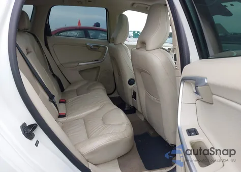 2011 Volvo Xc60 3.2 z USA, uszkodzony, nr VIN YV4940DZ1B2189248